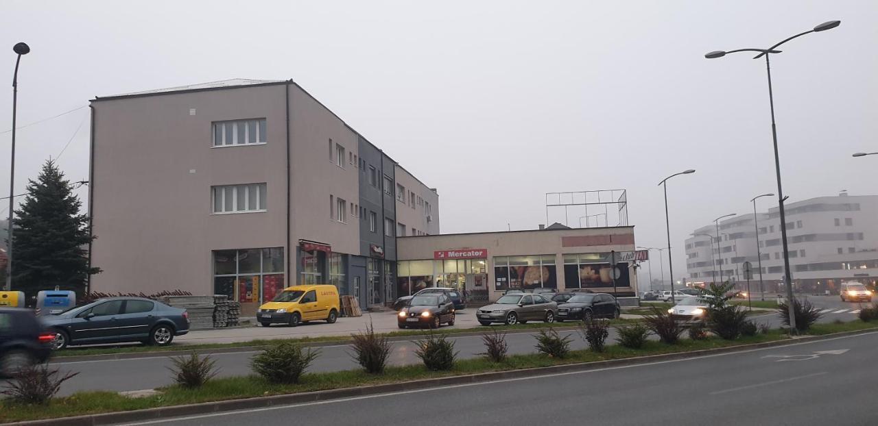 Apartmán Trosoban Stan U Zenici Zenica Exteriér fotografie