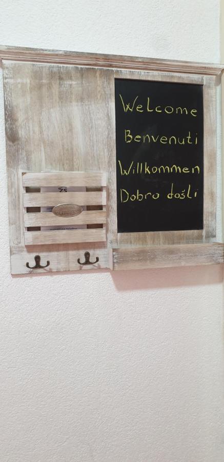 Apartmán Trosoban Stan U Zenici Zenica Exteriér fotografie